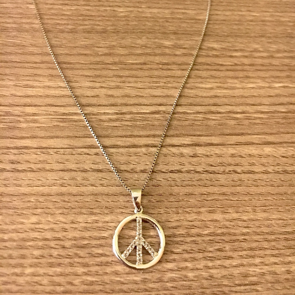 Kay Jewelers Sterling Silver Peace Sign Necklace - Picture 2 of 5